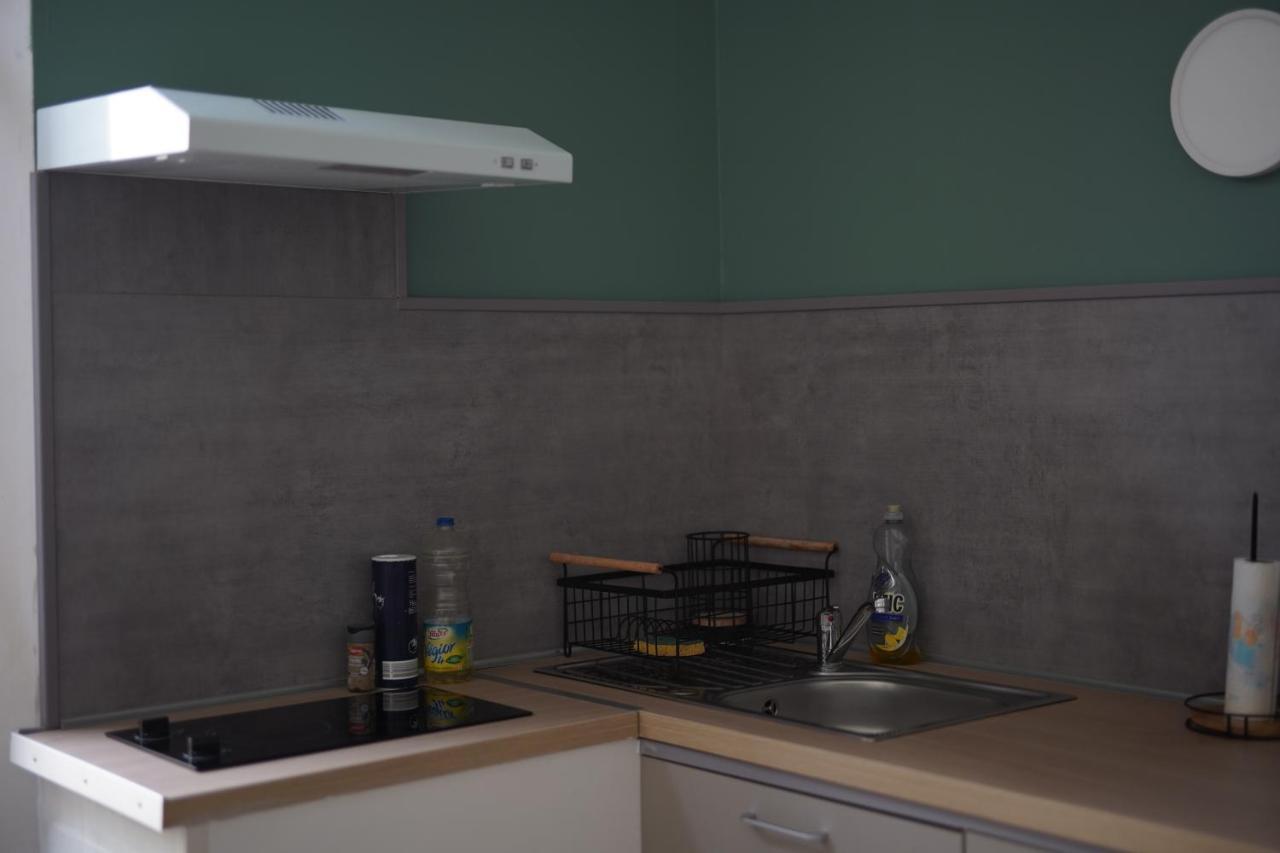 Logement Cosy Avec Stationnement Gratuit Troyes Exterior photo